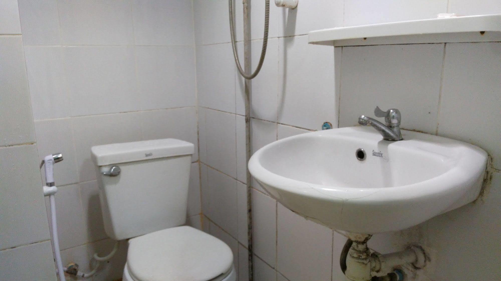 Alsana Hotel Бангкок Экстерьер фото